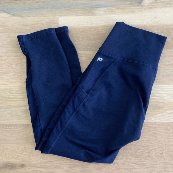 Fabletics power hold mesh Capri leggings - Picture 2 of 5